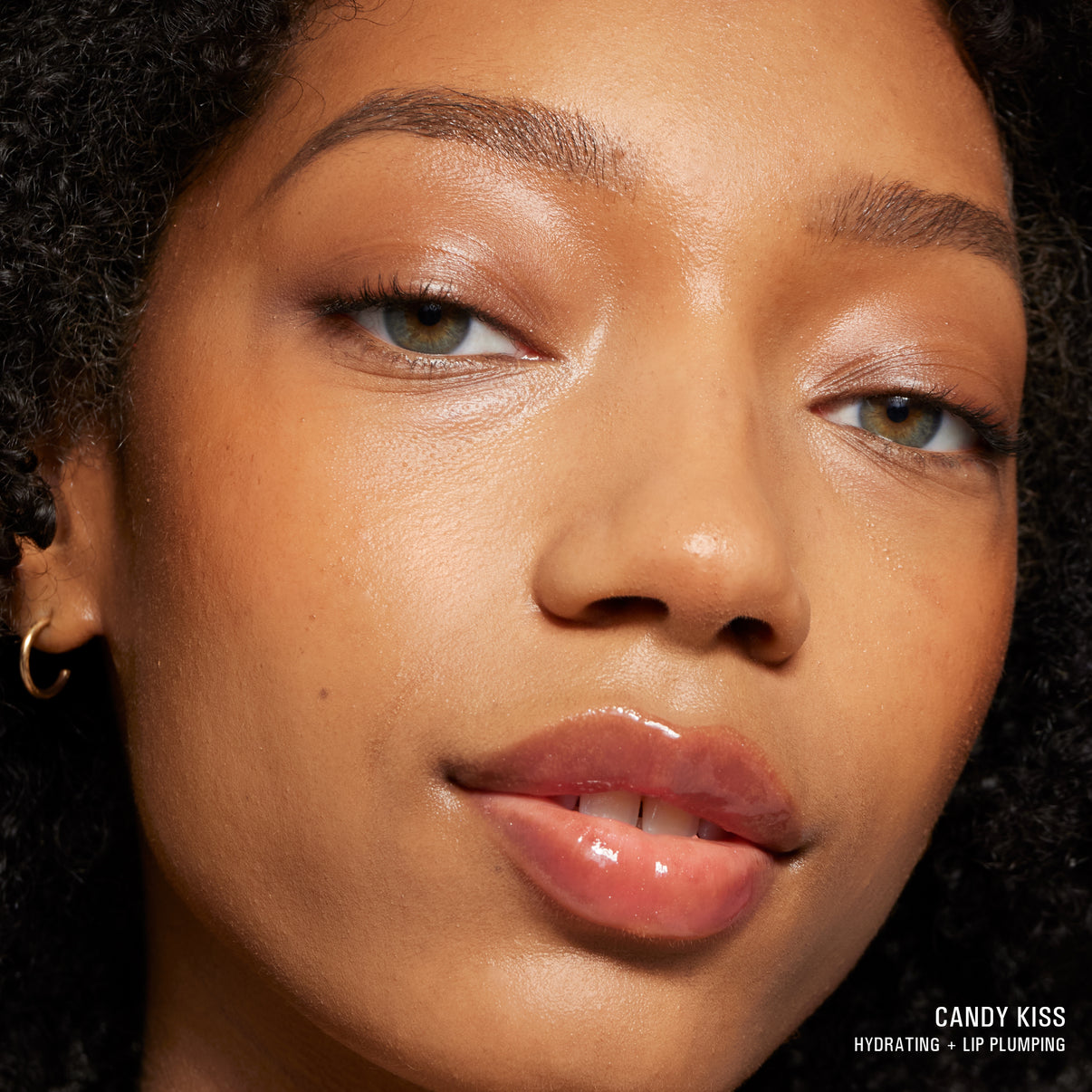 CANDY KISS Hydrating Peptide Lip Butter swatch on model lips and finger